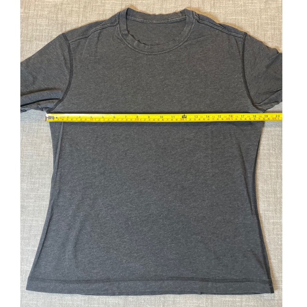 Lululemon Mens Short Sleeve Shirt 2 Pack Grey and White Heather Small - Picture 11 of 12